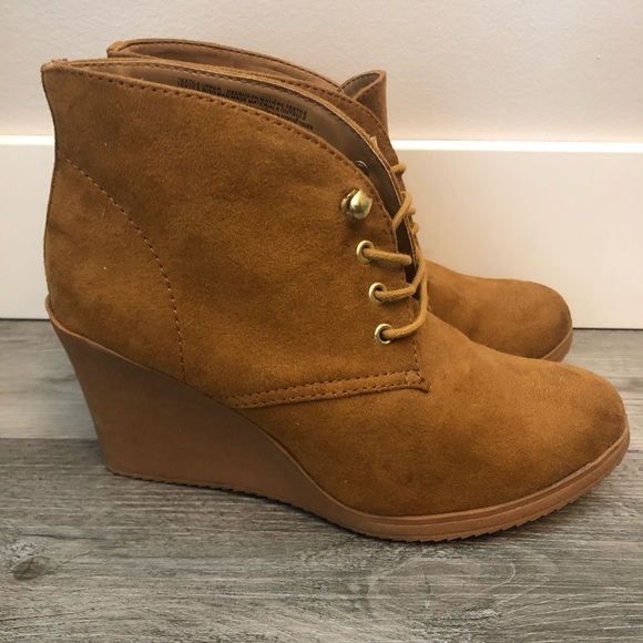 Wedge Tan Ankle Boots - Picture 4 of 5